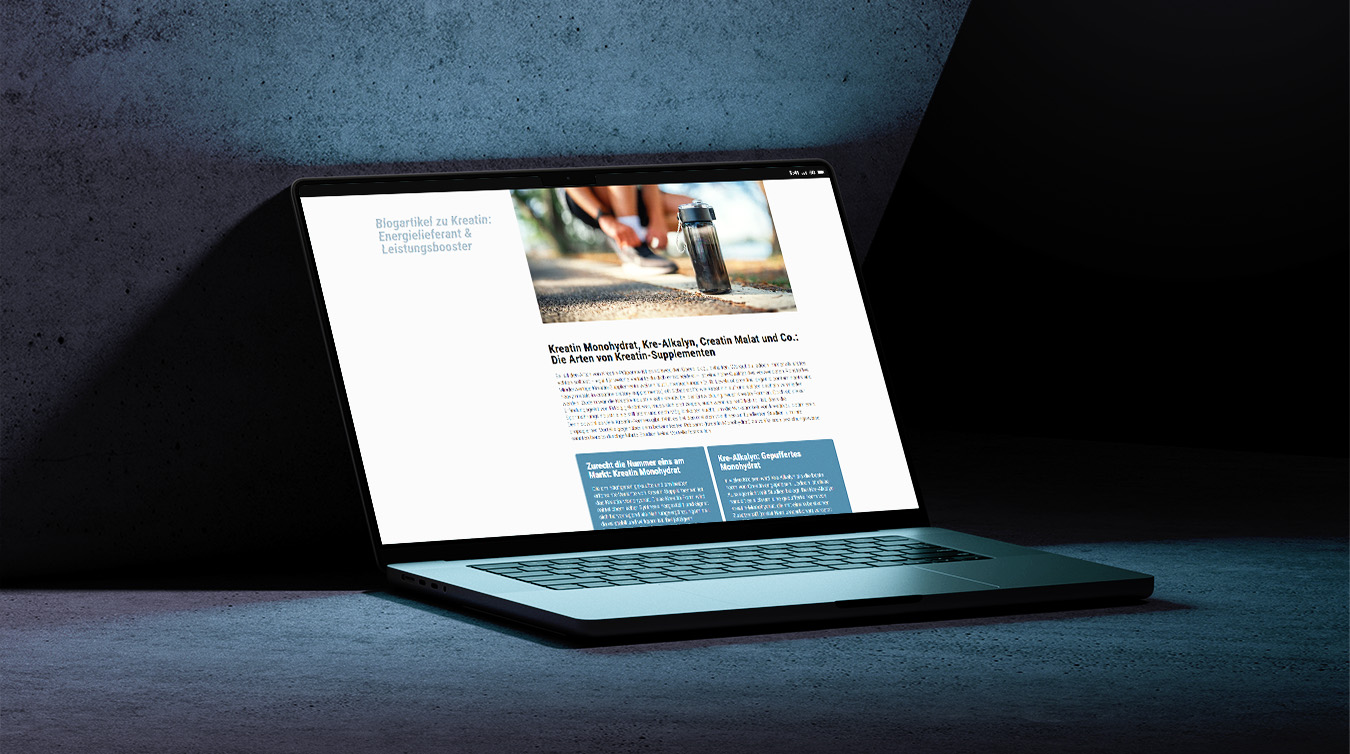 Ein aufgeklappter Laptop, der den Webshop der Marke Bodycult zeigt, auf dem man einen Blogartikel sieht